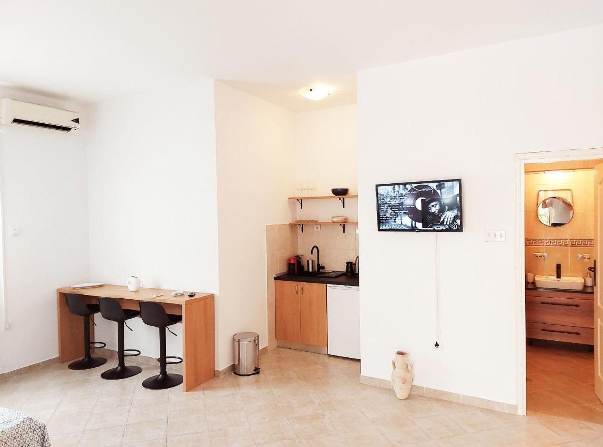 Apartmani Radovic Bijela Eksteriør billede