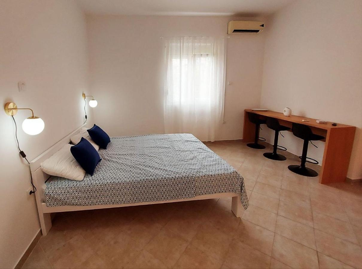 Apartmani Radovic Bijela Eksteriør billede